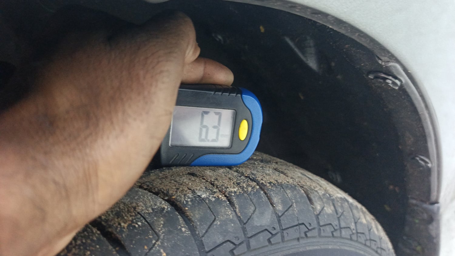 Used 2022 Maruti Suzuki Swift VXi AMT Petrol Automatic tyres LEFT FRONT TYRE TREAD VIEW
