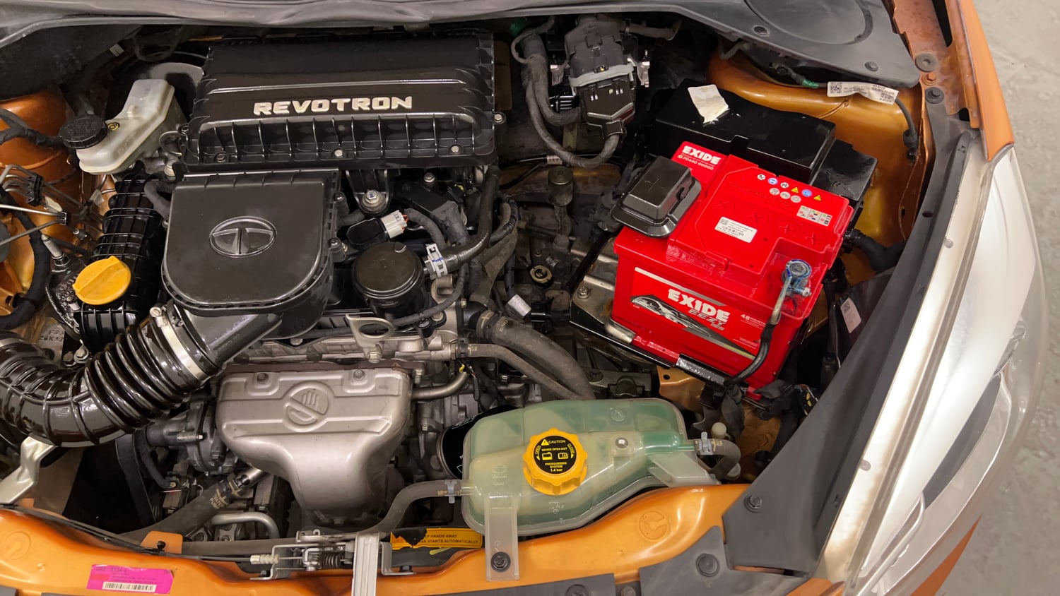 Used 2018 Tata Tiago Revotron XZ Petrol Manual engine ENGINE LEFT SIDE VIEW