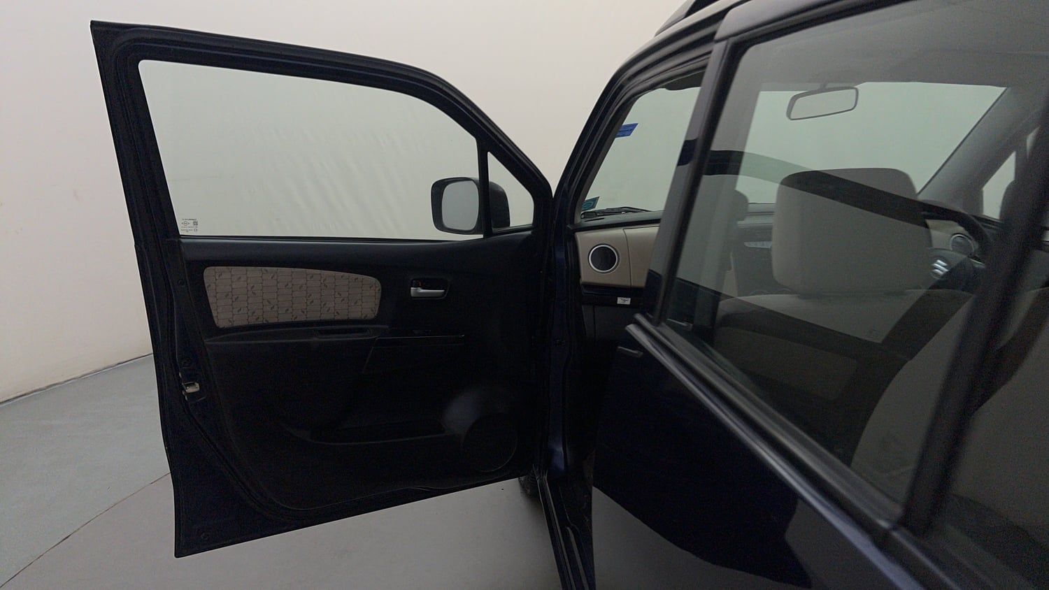 Used 2017 Maruti Suzuki Wagon R 1.0 VXI AMT Petrol Automatic interior LEFT FRONT DOOR OPEN VIEW