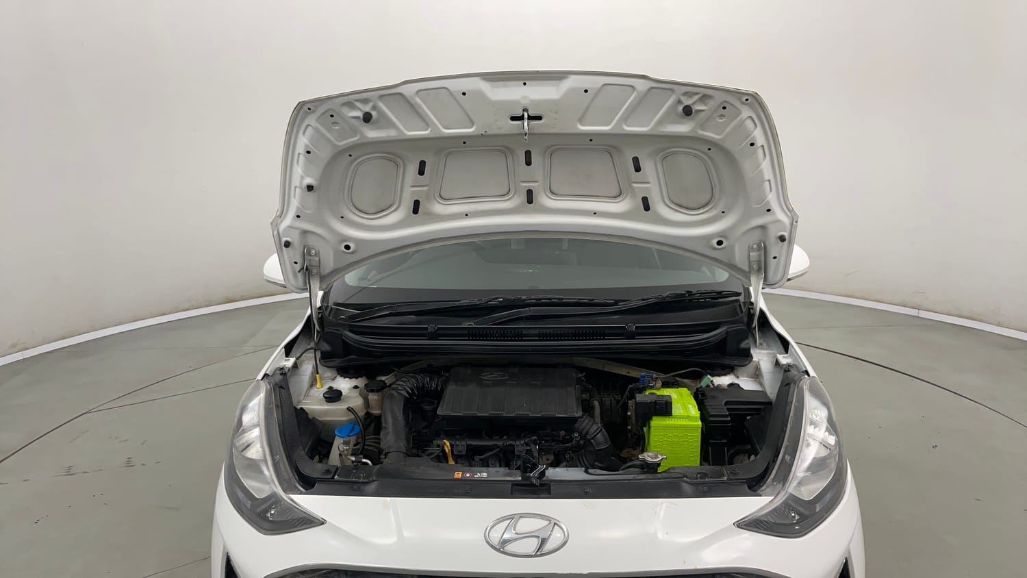 Used 2020 Hyundai Grand i10 Nios Sportz 1.2 Kappa VTVT Petrol Manual engine ENGINE & BONNET OPEN FRONT VIEW