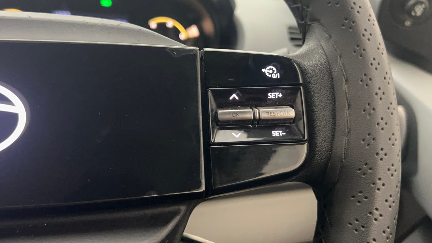 Used 2025 Tata Tiago XZ Plus Petrol Manual top_features Cruise control