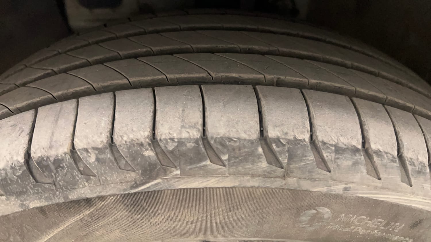 Used 2019 Hyundai Elite i20 Asta 1.2 (O) Petrol Manual tyres LEFT FRONT TYRE TREAD VIEW