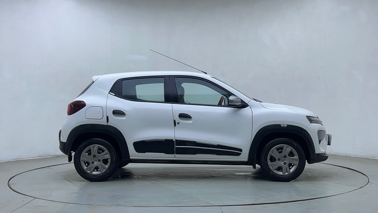 Used 2020 Renault Kwid 1.0 RXT Opt Petrol Manual exterior RIGHT SIDE VIEW