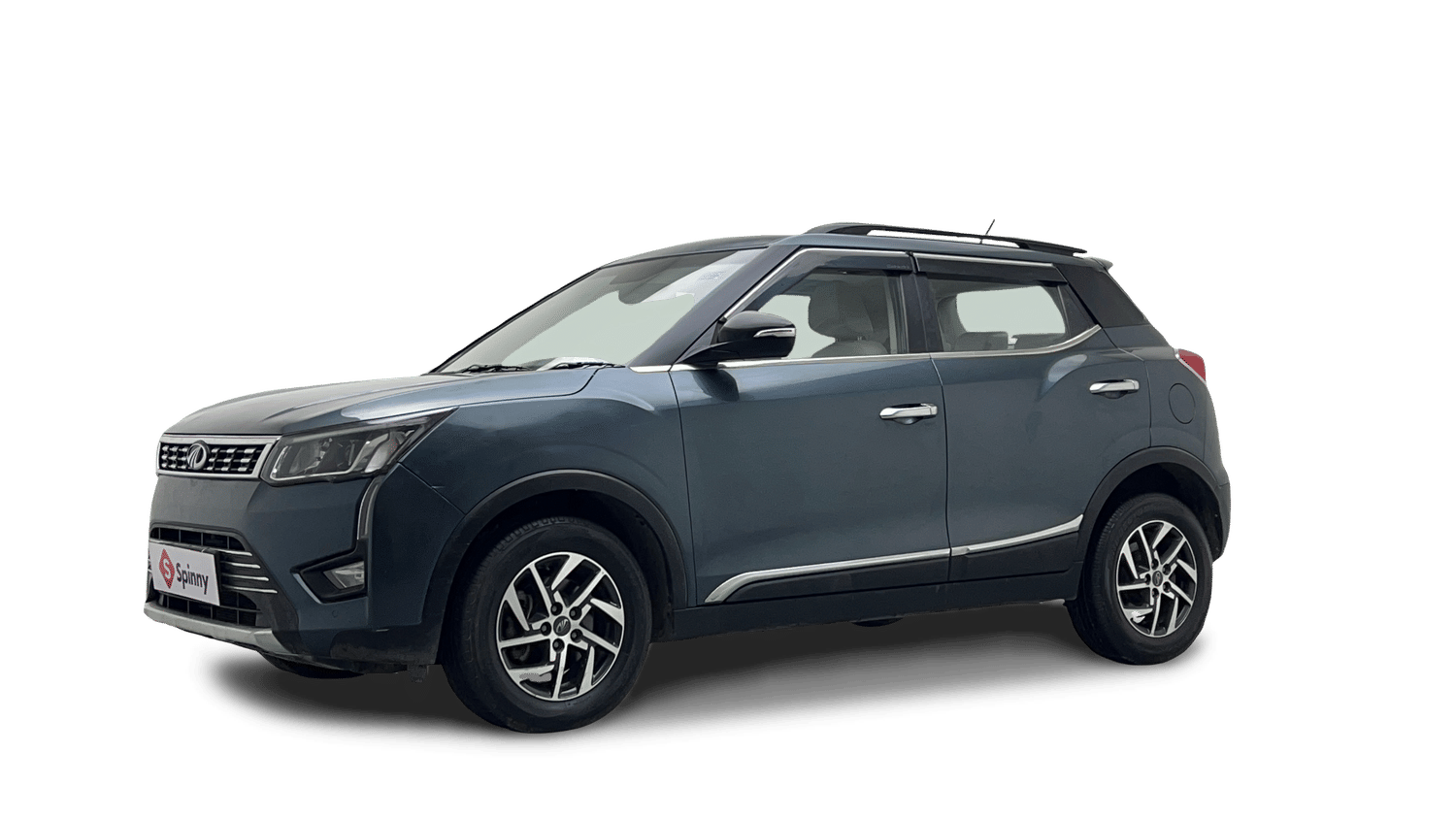 Used 2022 Mahindra XUV 300 W8 (O) 1.2 Petrol AMT Petrol Automatic Image