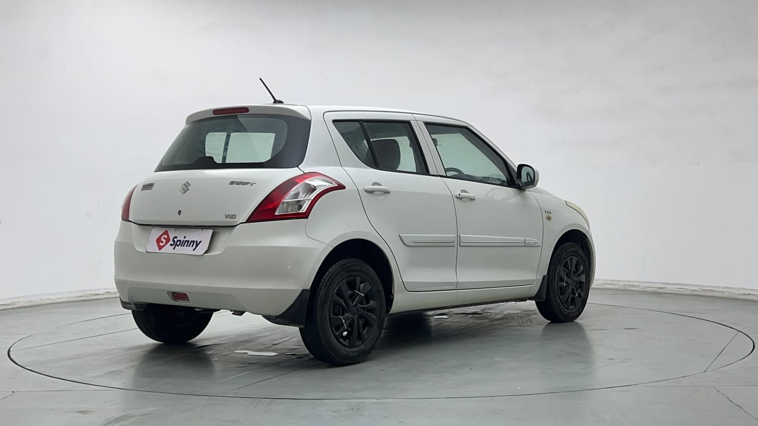 Used 2014 Maruti Suzuki Swift LXi Petrol Manual exterior RIGHT REAR CORNER VIEW