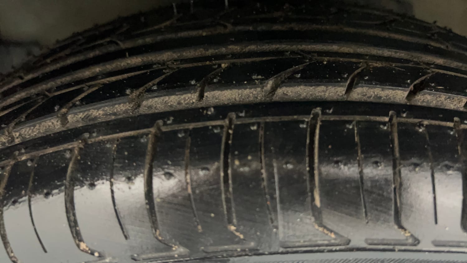 Used 2018 Maruti Suzuki Celerio X Vxi Petrol Manual tyres LEFT FRONT TYRE TREAD VIEW