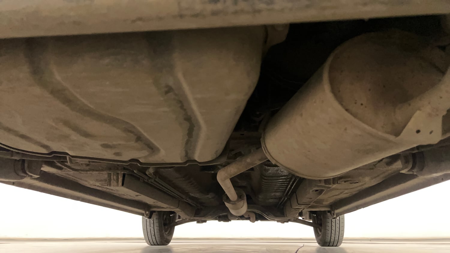 Used 2014 Maruti Suzuki Wagon R LXI CNG Cng Manual extra REAR UNDERBODY VIEW (TAKEN FROM REAR)