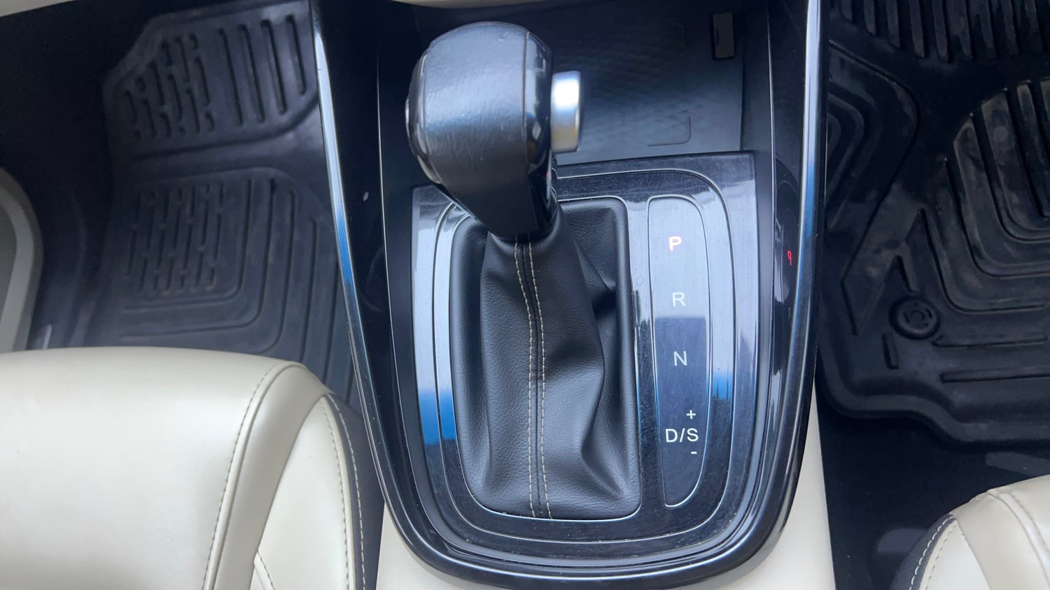 Used 2021 MG Motors Hector Sharp 1.5 Petrol Turbo DCT Petrol Automatic interior GEAR  KNOB VIEW