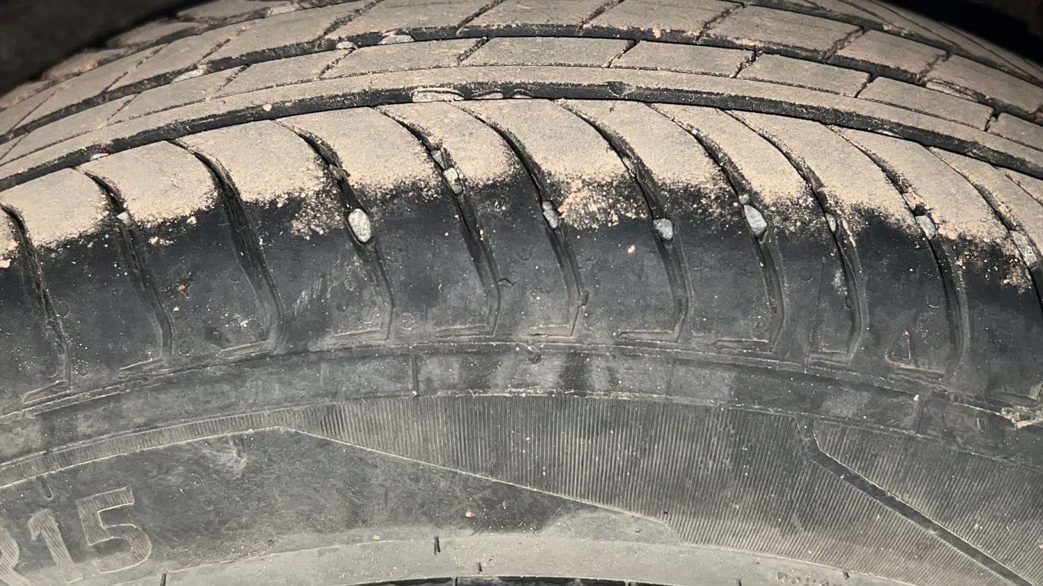 Used 2025 Tata Tiago XZ Plus Petrol Manual tyres LEFT REAR TYRE TREAD VIEW