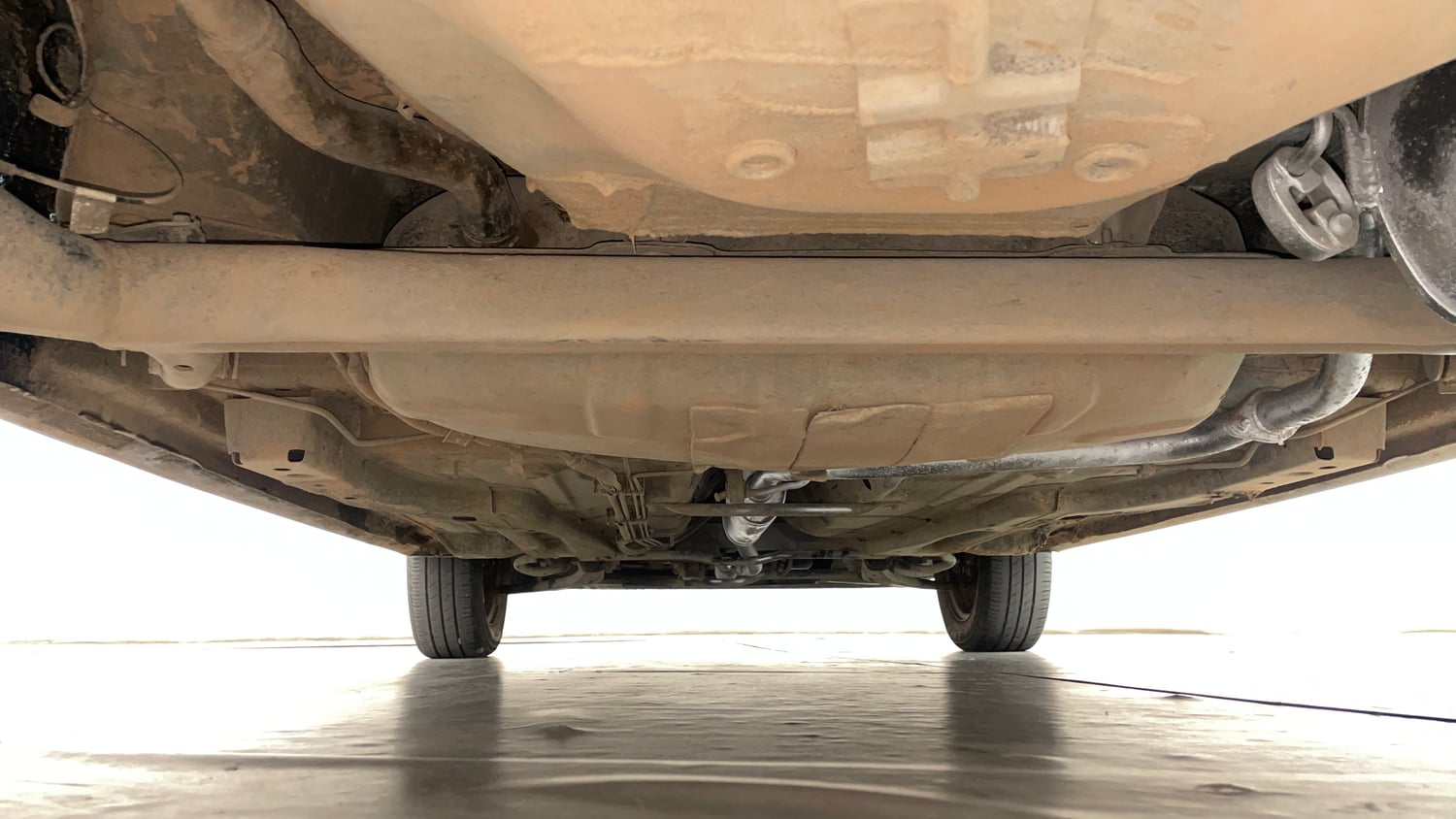 Used 2023 Tata Tiago XT (O) Petrol Manual extra REAR UNDERBODY VIEW (TAKEN FROM REAR)
