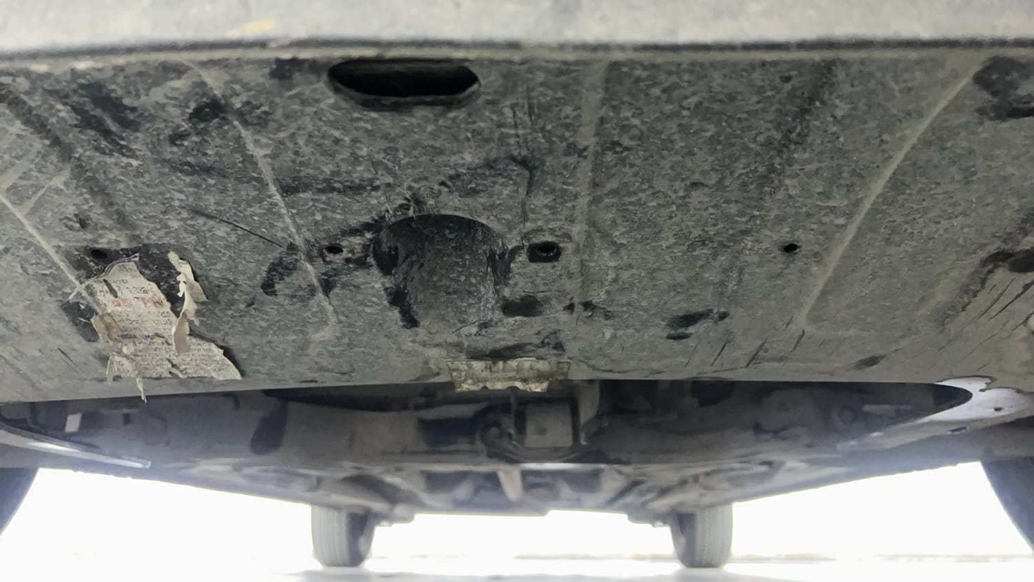 Used 2019 Hyundai Elite i20 Magna Plus 1.2 Petrol Manual extra FRONT LEFT UNDERBODY VIEW