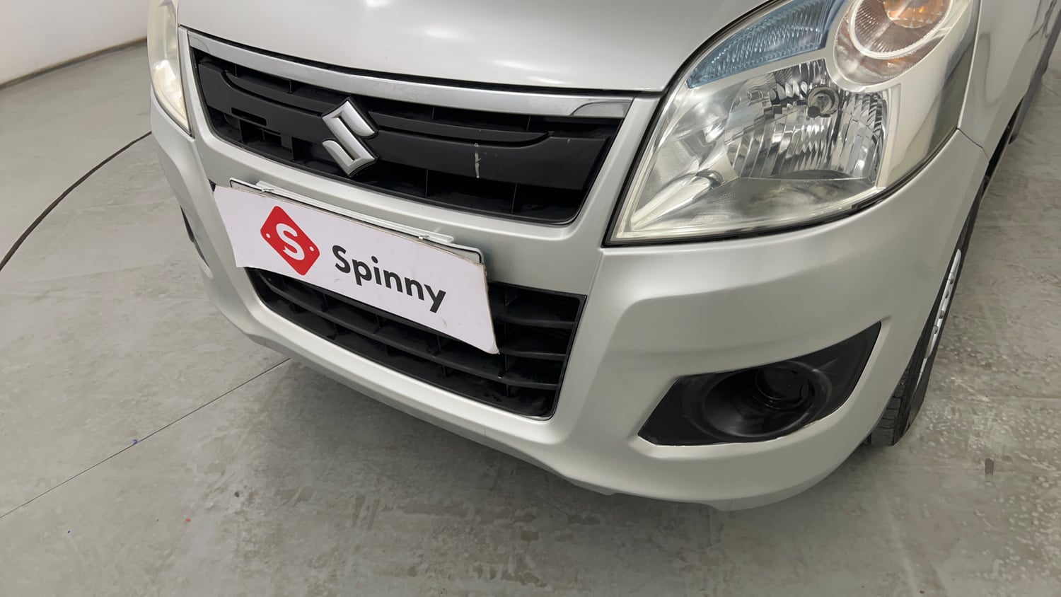 Used 2014 Maruti Suzuki Wagon R LXI CNG Cng Manual dents MINOR SCRATCH