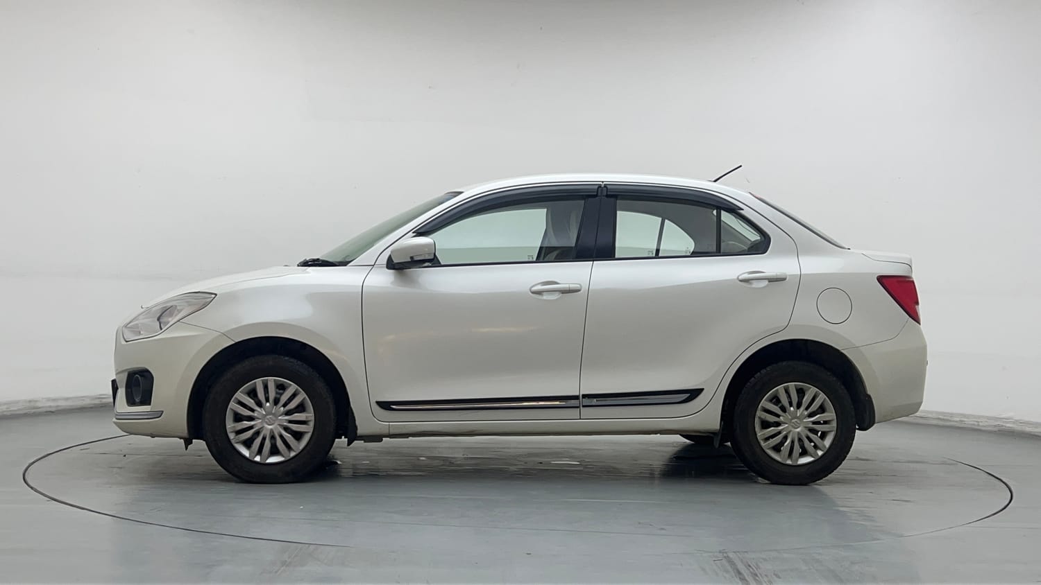 Used 2019 Maruti Suzuki Dzire VXi Petrol Manual exterior LEFT SIDE VIEW