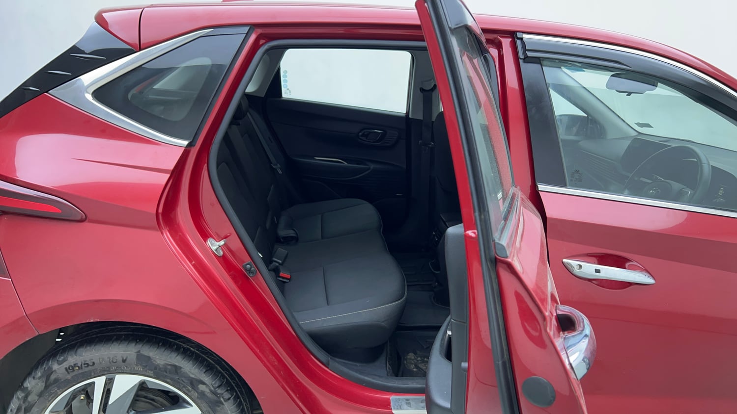 Used 2022 Hyundai i20 Asta (O) 1.2 IVT Petrol Automatic interior RIGHT SIDE REAR DOOR CABIN VIEW