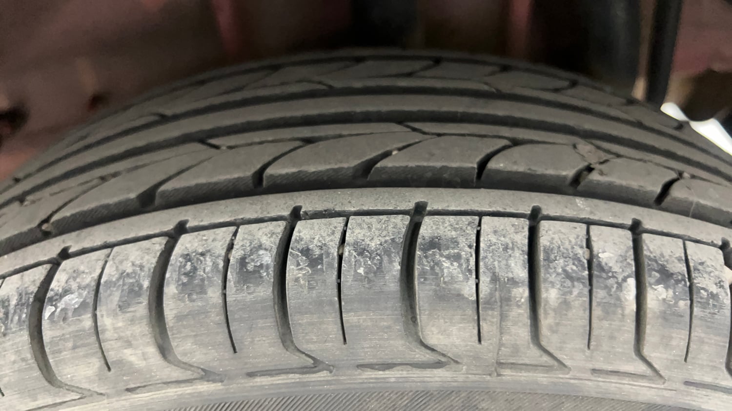 Used 2019 Tata Tiago Revotron XZA Petrol Automatic tyres LEFT REAR TYRE TREAD VIEW