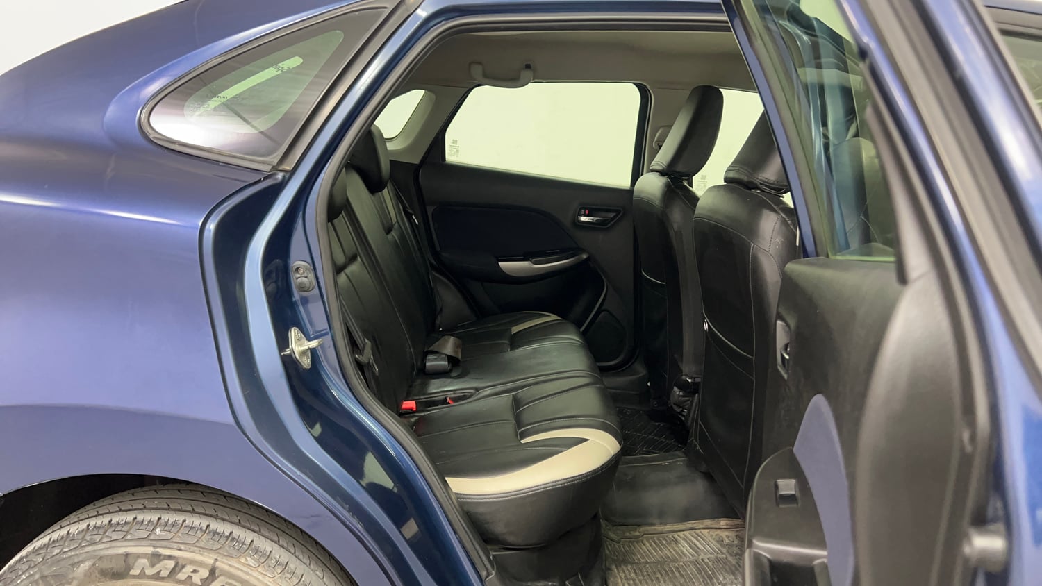 Used 2019 Maruti Suzuki Baleno Delta Petrol Manual interior RIGHT SIDE REAR DOOR CABIN VIEW