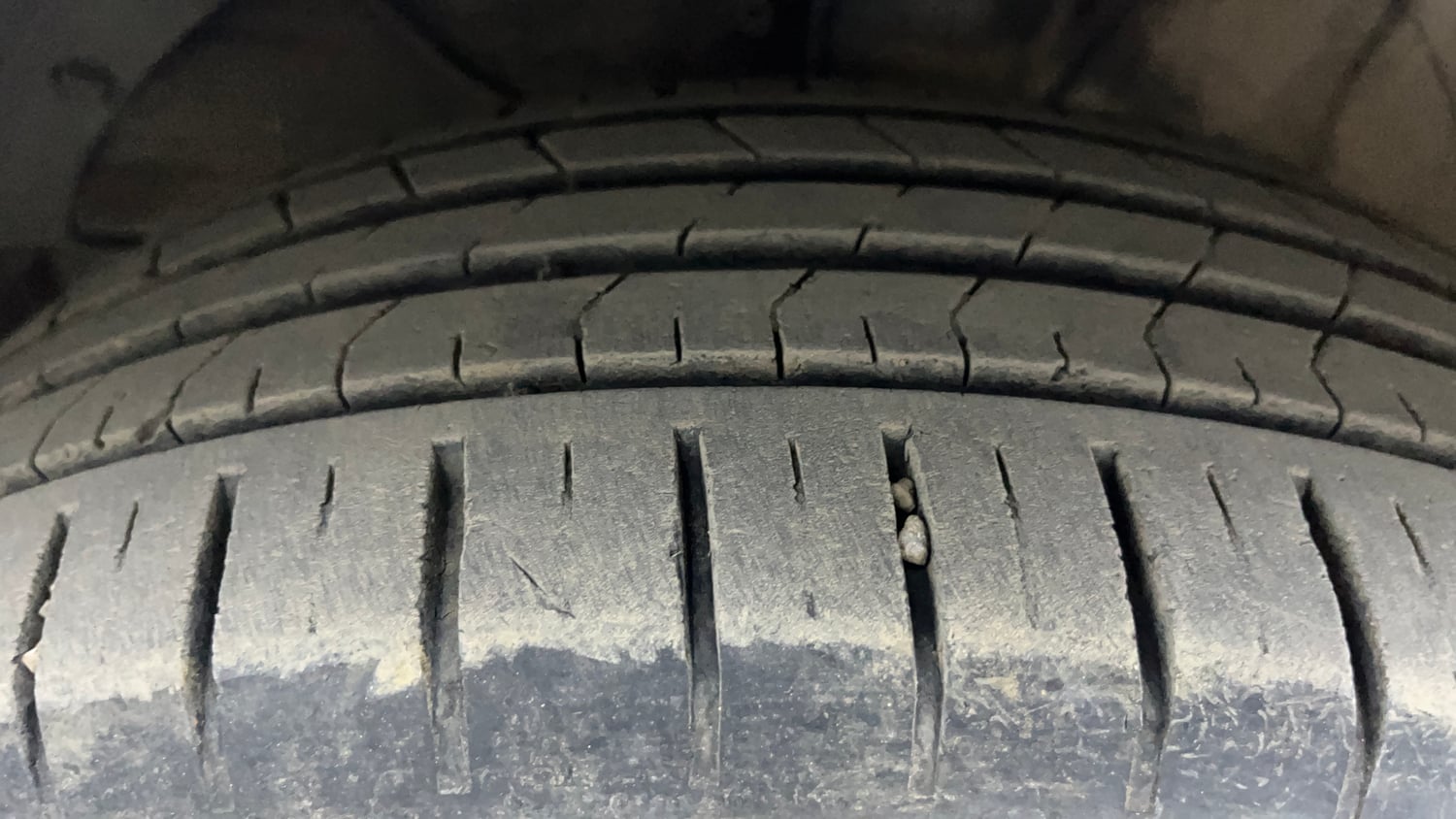 Used 2023 Maruti Suzuki Baleno Alpha AGS Petrol Automatic tyres LEFT FRONT TYRE TREAD VIEW