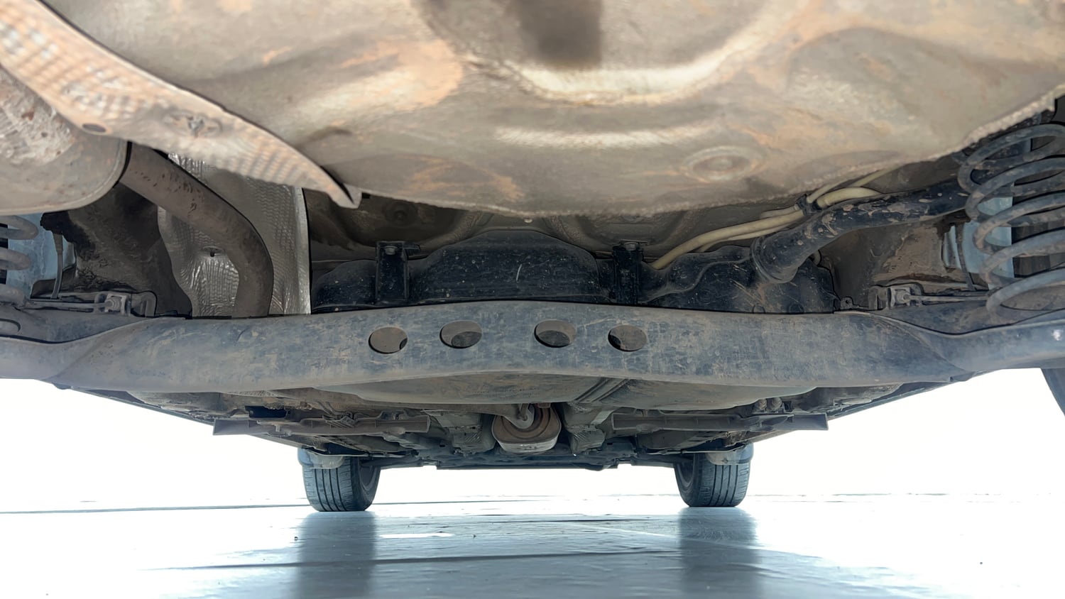Used 2022 Skoda Slavia Style 1.0L TSI MT Petrol Manual extra REAR UNDERBODY VIEW (TAKEN FROM REAR)