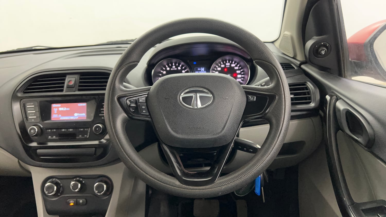 Used 2019 Tata Tiago Revotron XZA Petrol Automatic interior STEERING VIEW