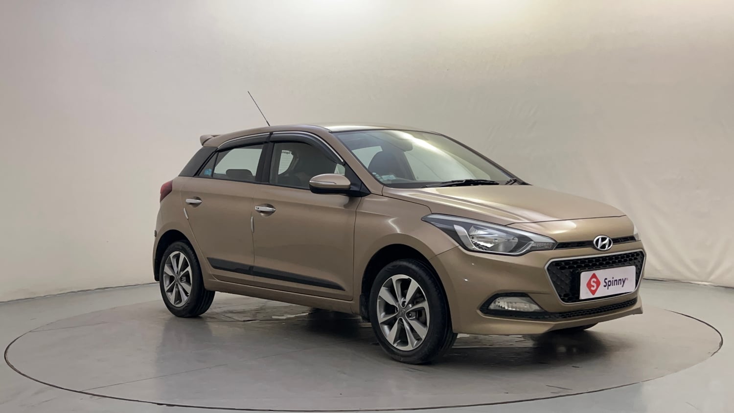 Used 2015 Hyundai Elite i20 Asta 1.2 Petrol Manual exterior RIGHT FRONT CORNER VIEW