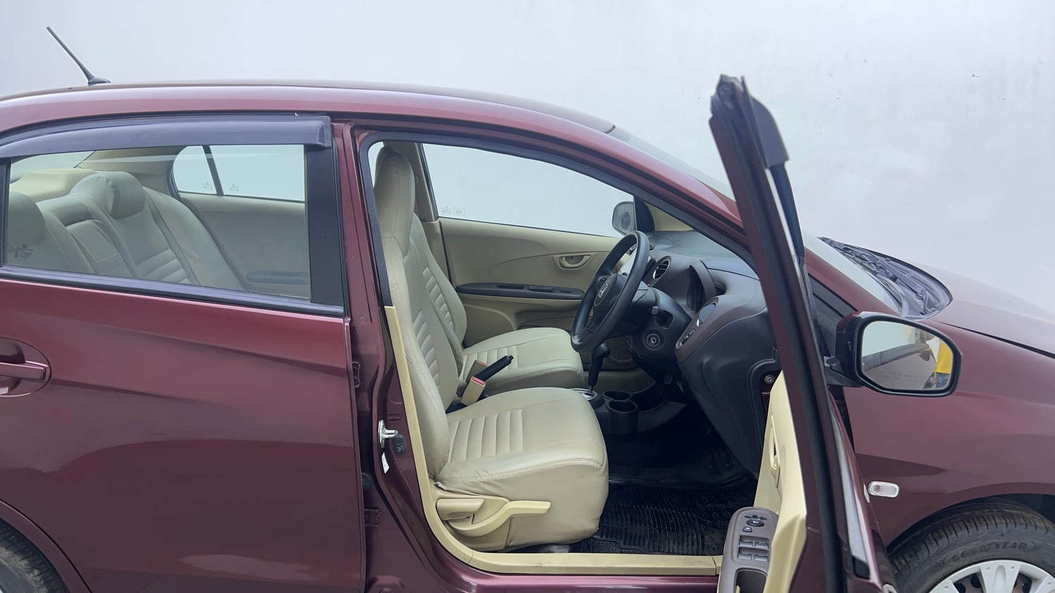 Used 2014 Honda Amaze 1.2 S AT i-VTEC Petrol Automatic interior RIGHT SIDE FRONT DOOR CABIN VIEW
