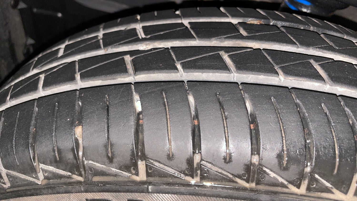 Used 2025 Maruti Suzuki S-Presso VXi (O) Petrol Manual tyres LEFT FRONT TYRE TREAD VIEW