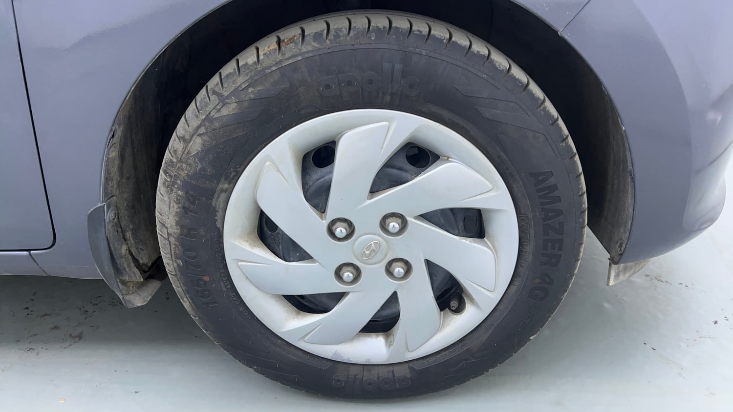 Used 2019 Hyundai Santro Sportz AMT Petrol Automatic tyres RIGHT FRONT TYRE RIM VIEW