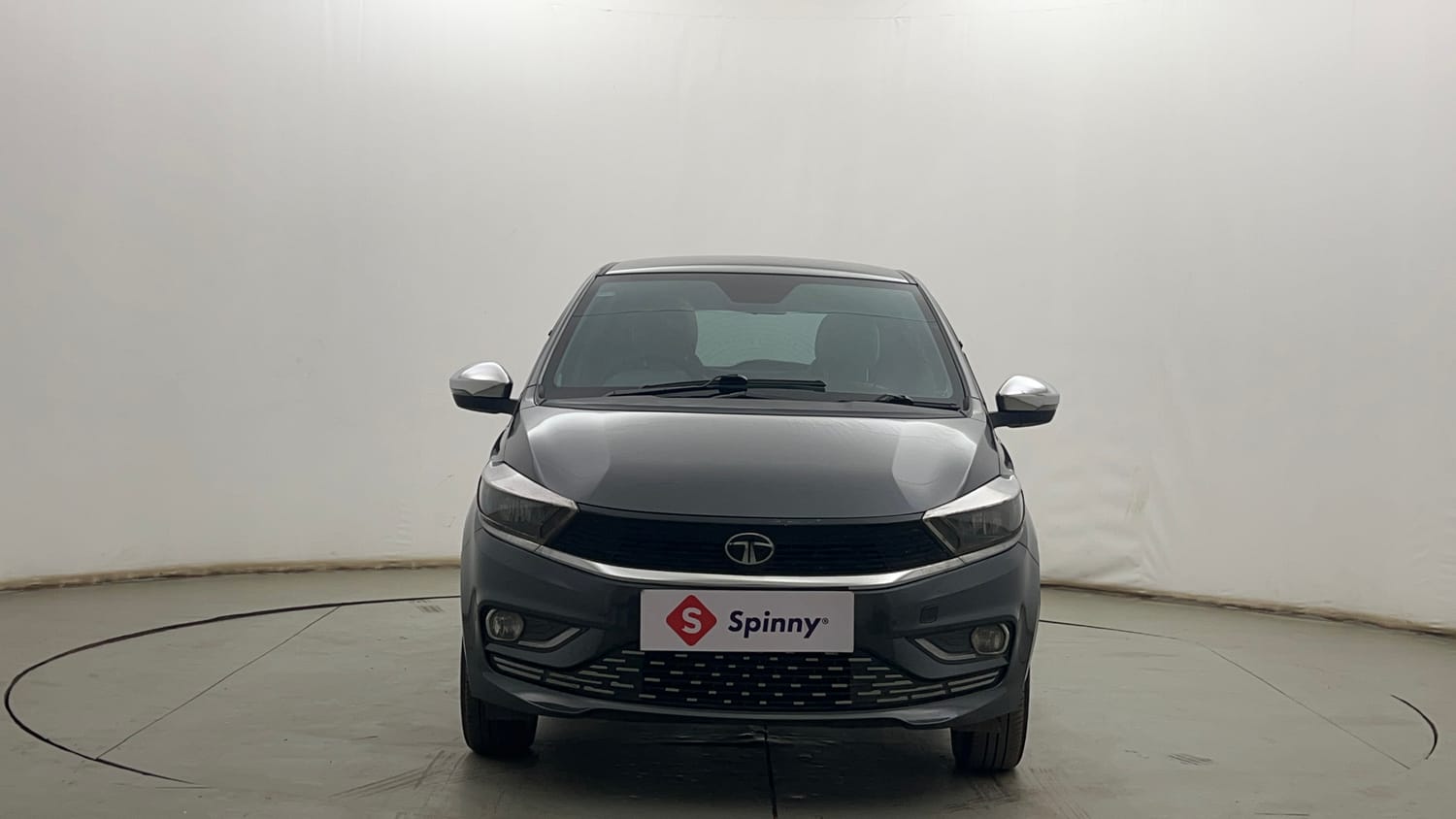 Used 2025 Tata Tiago XZ Plus Petrol Manual exterior FRONT VIEW