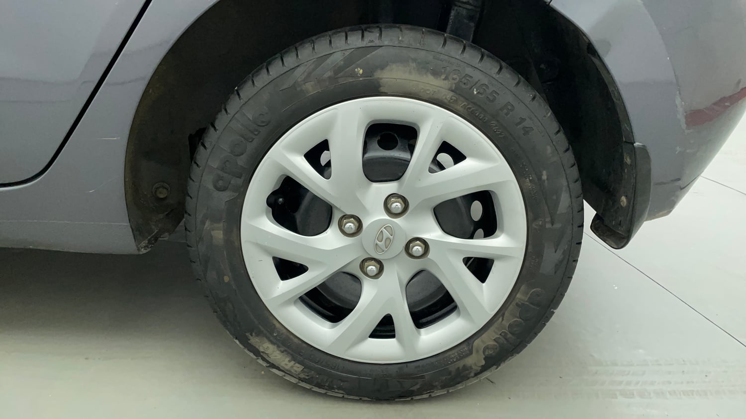 Used 2018 Hyundai Grand i10 Magna 1.2 Kappa VTVT Petrol Manual tyres LEFT REAR TYRE RIM VIEW