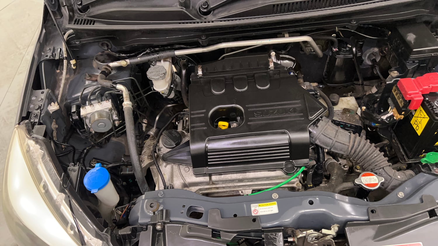 Used 2020 Maruti Suzuki Celerio VXi AMT Petrol Automatic engine ENGINE RIGHT SIDE VIEW