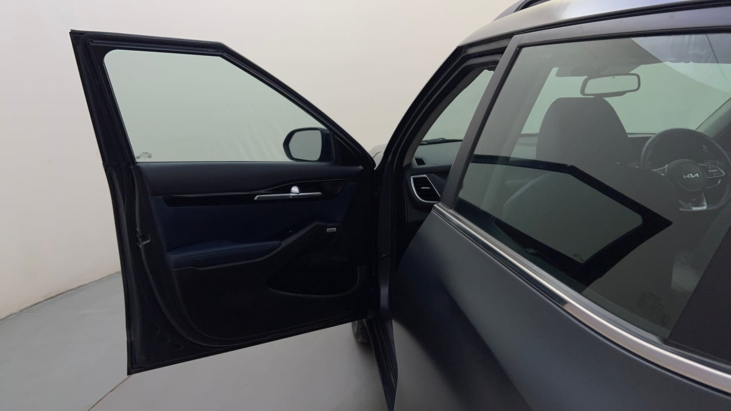 Used 2021 Kia Seltos X Line 1.5 Diesel AT Diesel Automatic interior LEFT FRONT DOOR OPEN VIEW