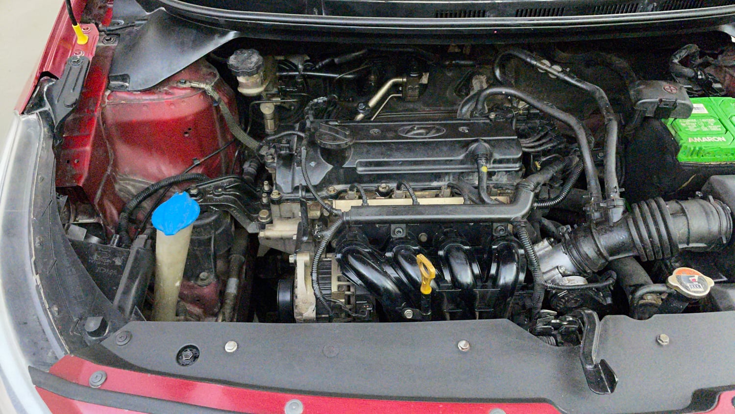 Used 2014 Hyundai Elite i20 Magna 1.2 Petrol Manual engine ENGINE RIGHT SIDE VIEW