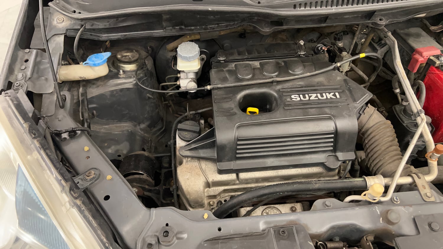 Used 2012 Maruti Suzuki Wagon R LXi Petrol Manual engine ENGINE RIGHT SIDE VIEW