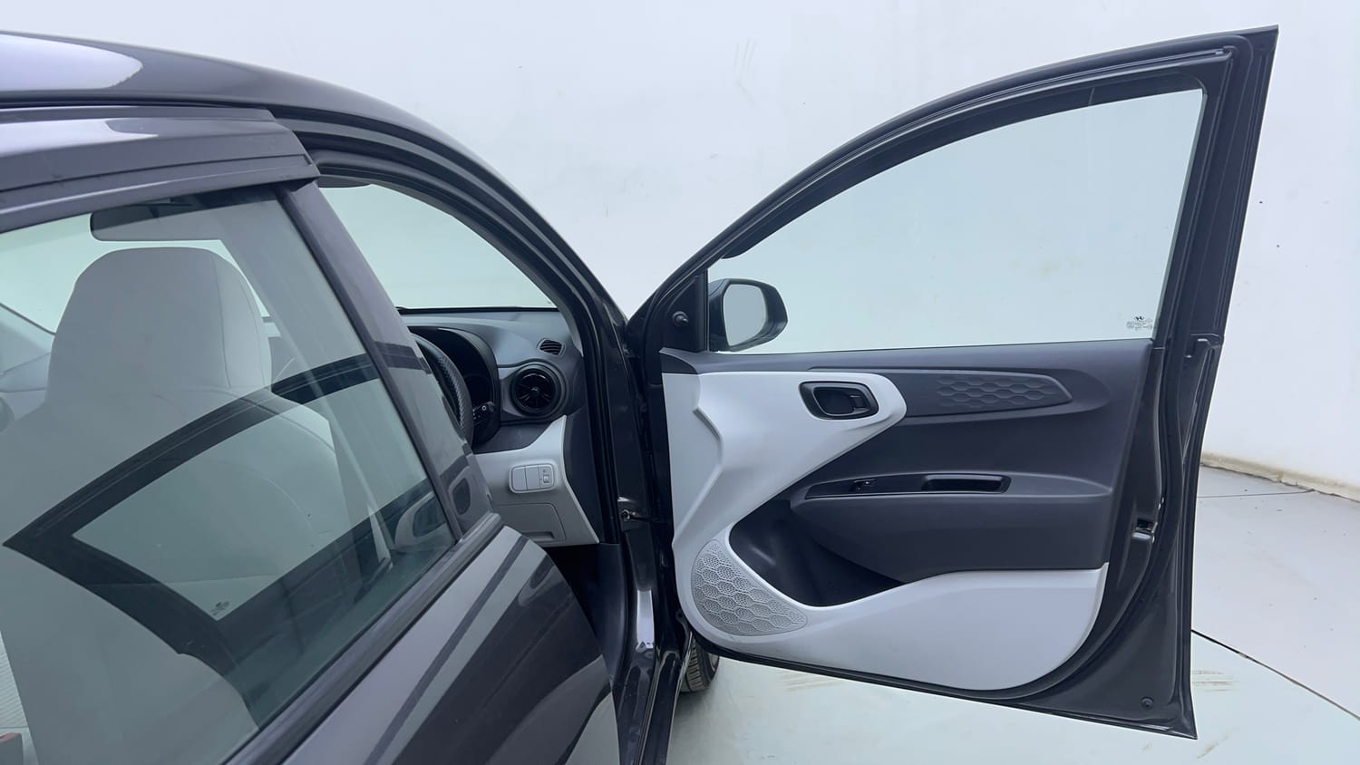 Used 2023 Hyundai Grand i10 Nios Era 1.2 Kappa VTVT Petrol Manual interior RIGHT FRONT DOOR OPEN VIEW