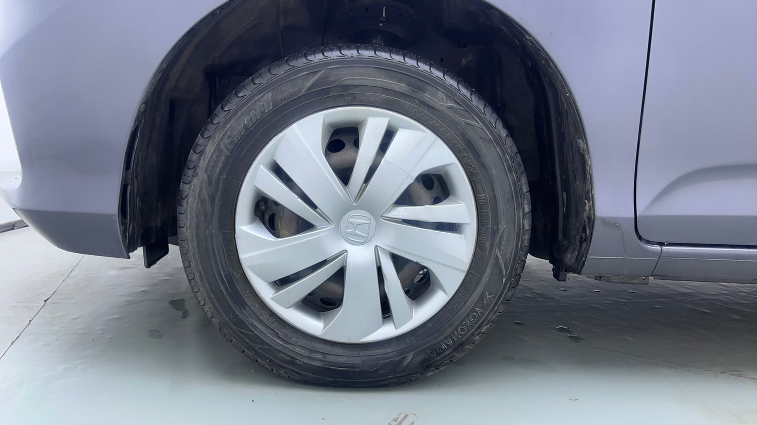 Used 2019 Honda Amaze 1.2 S MT Petrol Petrol Manual tyres LEFT FRONT TYRE RIM VIEW