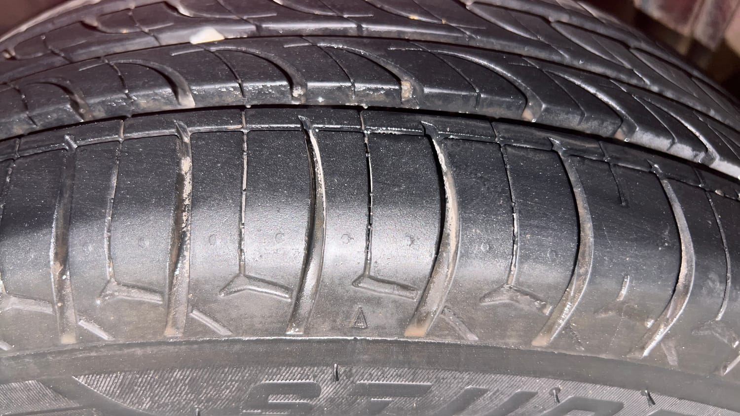 Used 2018 Tata Tiago Revotron XZA Petrol Automatic tyres LEFT REAR TYRE TREAD VIEW