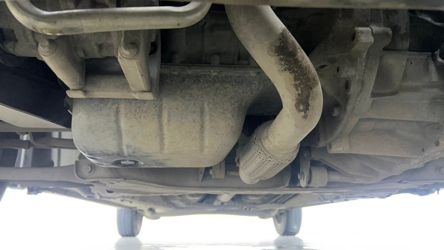 Used 2015 Ford Figo Titanium1.5 TDCi Diesel Manual extra FRONT LEFT UNDERBODY VIEW