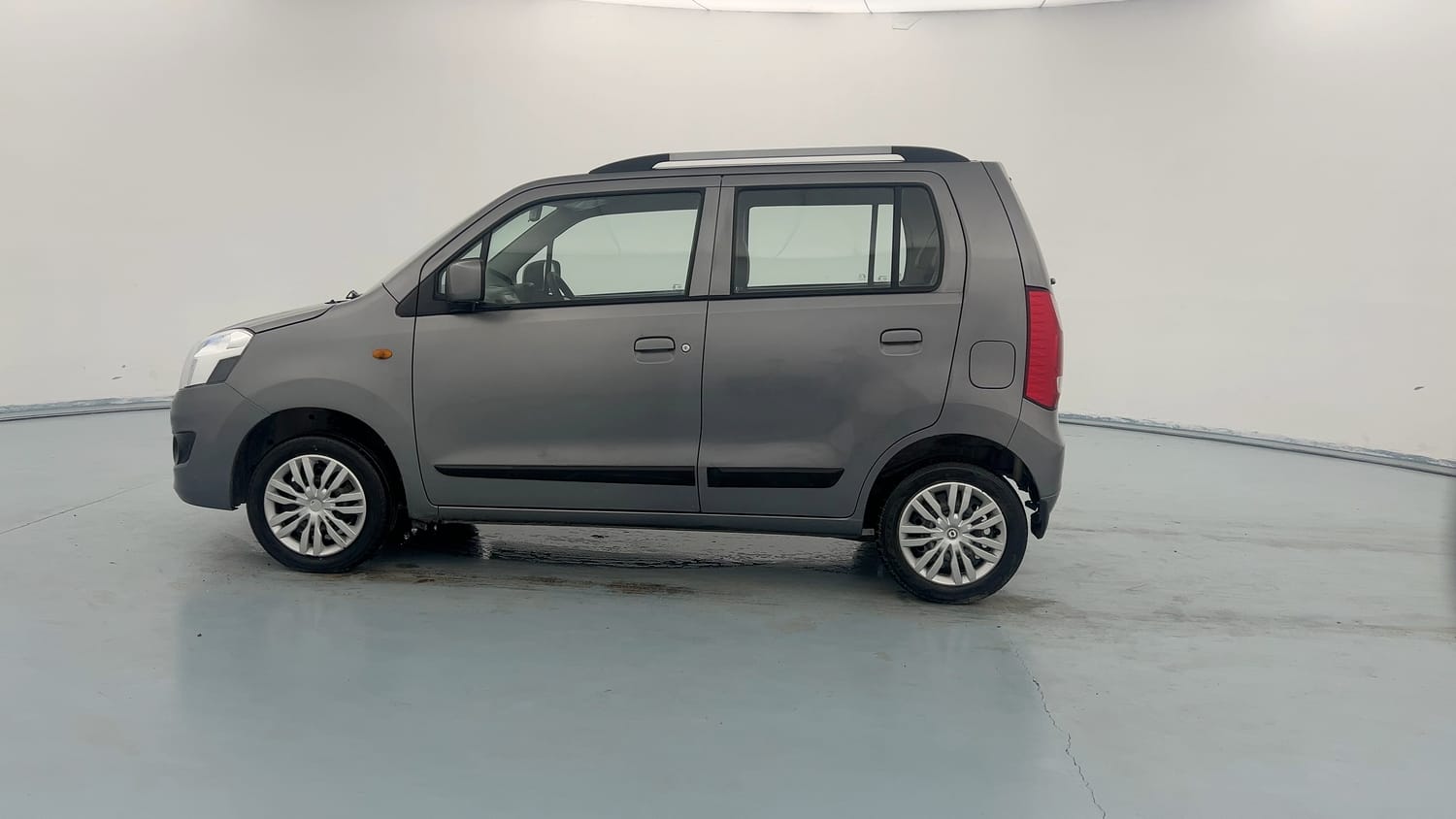 Used 2015 Maruti Suzuki Wagon R VXI Petrol Manual exterior LEFT SIDE VIEW