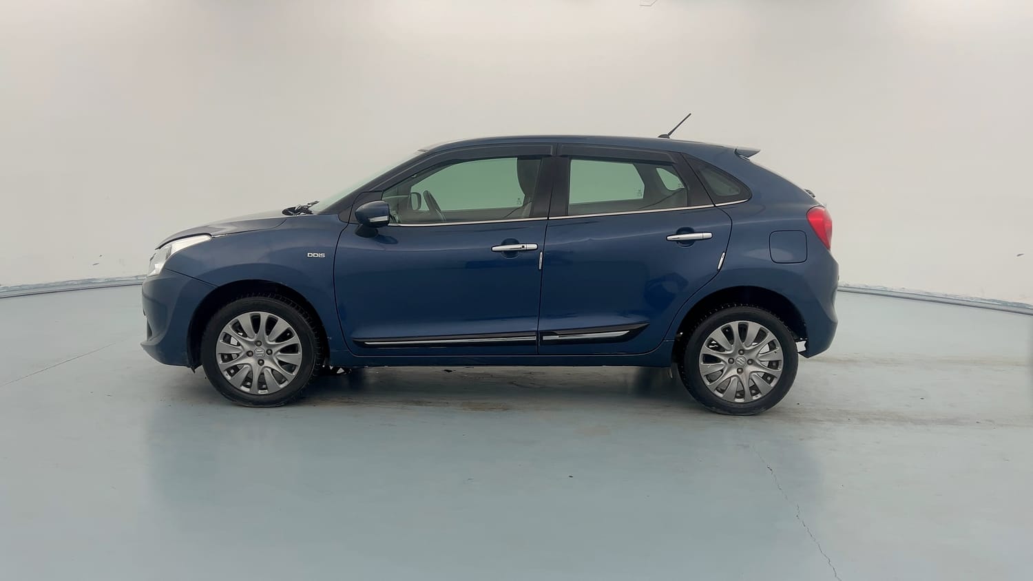 Used 2017 Maruti Suzuki Baleno Zeta 1.3 Diesel Manual exterior LEFT SIDE VIEW