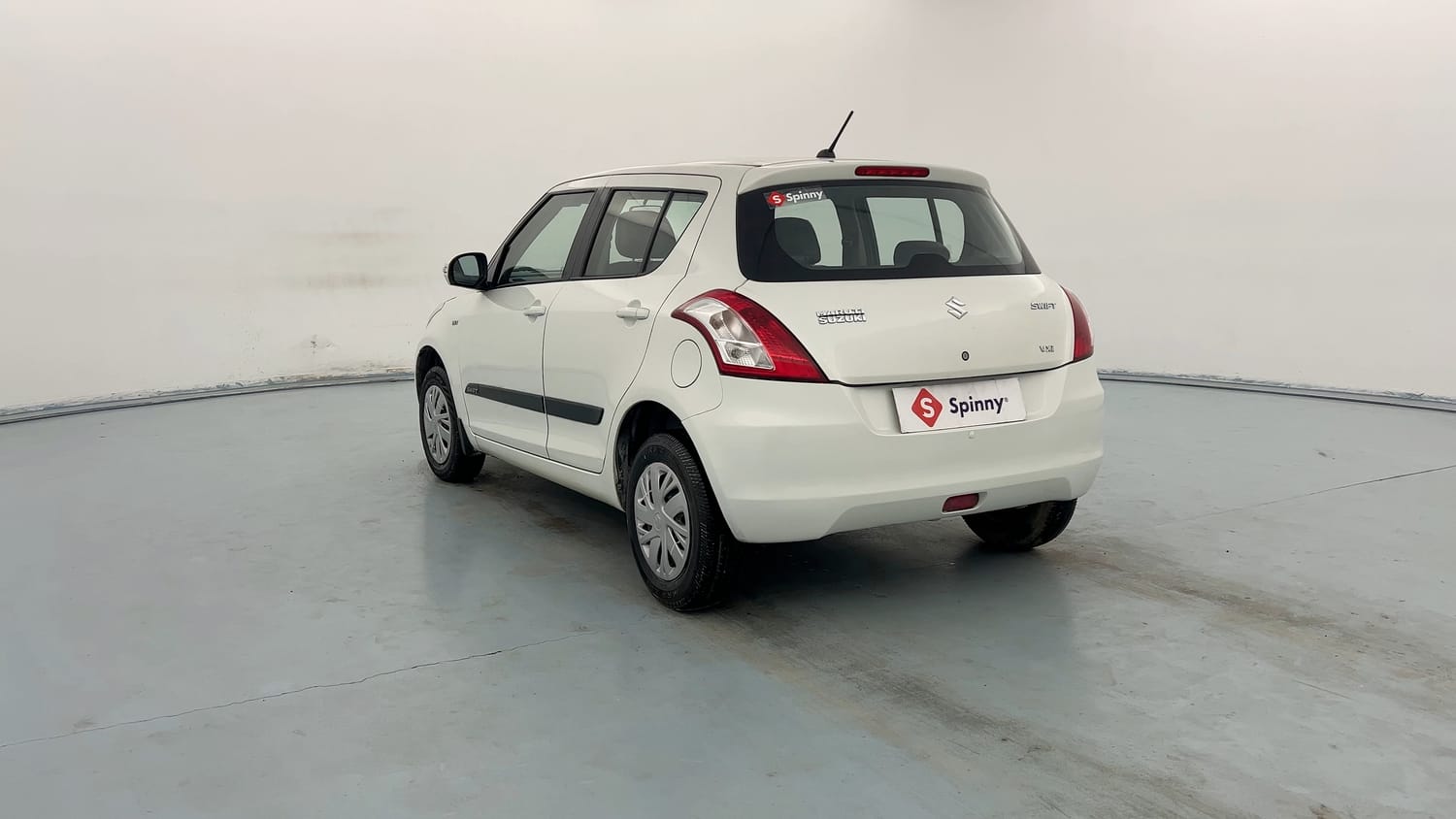Used 2016 Maruti Suzuki Swift VXi Petrol Manual exterior LEFT REAR CORNER VIEW