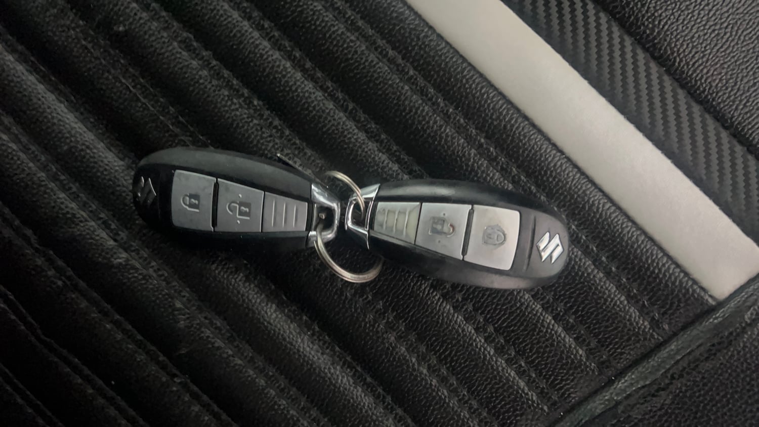Used 2017 Maruti Suzuki Baleno Zeta 1.3 Diesel Manual extra CAR KEY VIEW