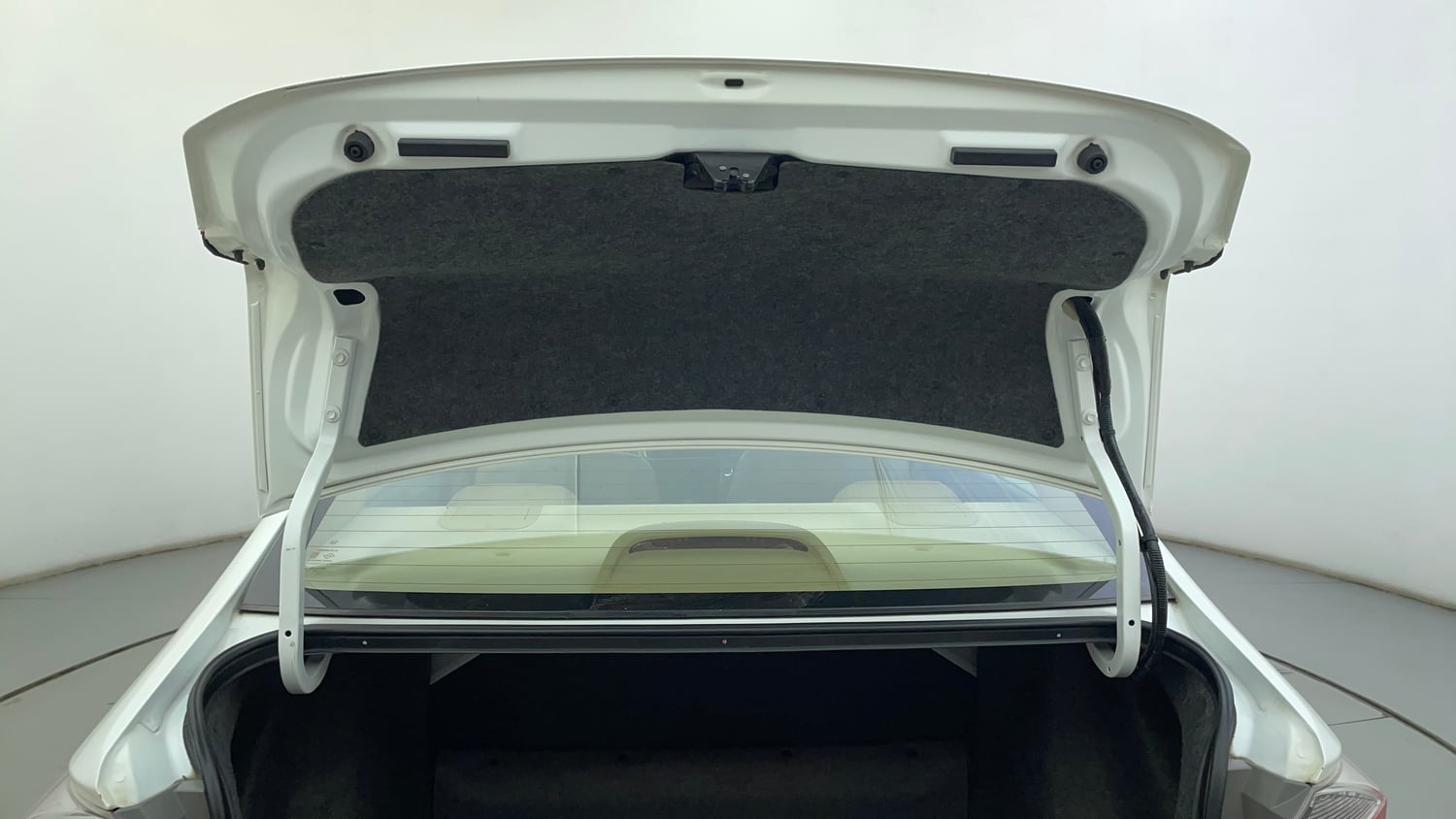 Used 2020 Honda City VX CVT Petrol Petrol Automatic interior DICKY DOOR OPEN VIEW