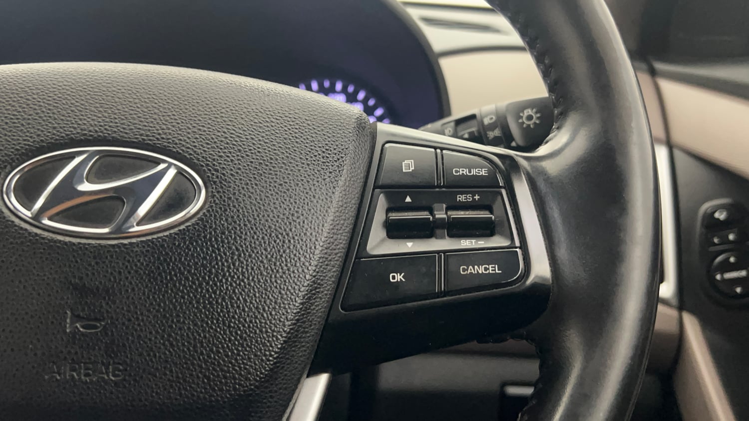 Used 2018 Hyundai Creta SX 1.6 CRDi (O) Diesel Manual top_features Cruise control