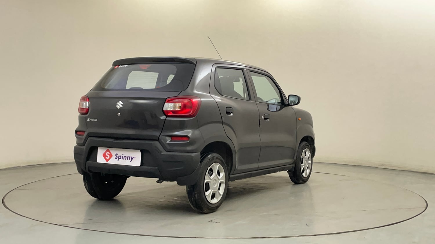 Used 2025 Maruti Suzuki S-Presso VXi (O) Petrol Manual exterior RIGHT REAR CORNER VIEW