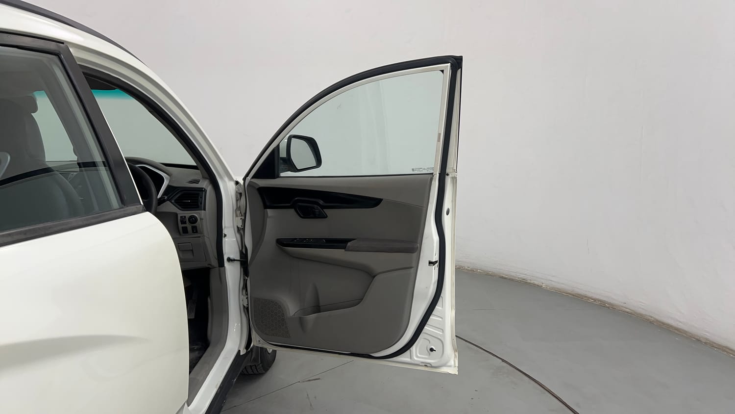 Used 2016 Mahindra KUV100 K8 6 STR Petrol Manual interior RIGHT FRONT DOOR OPEN VIEW