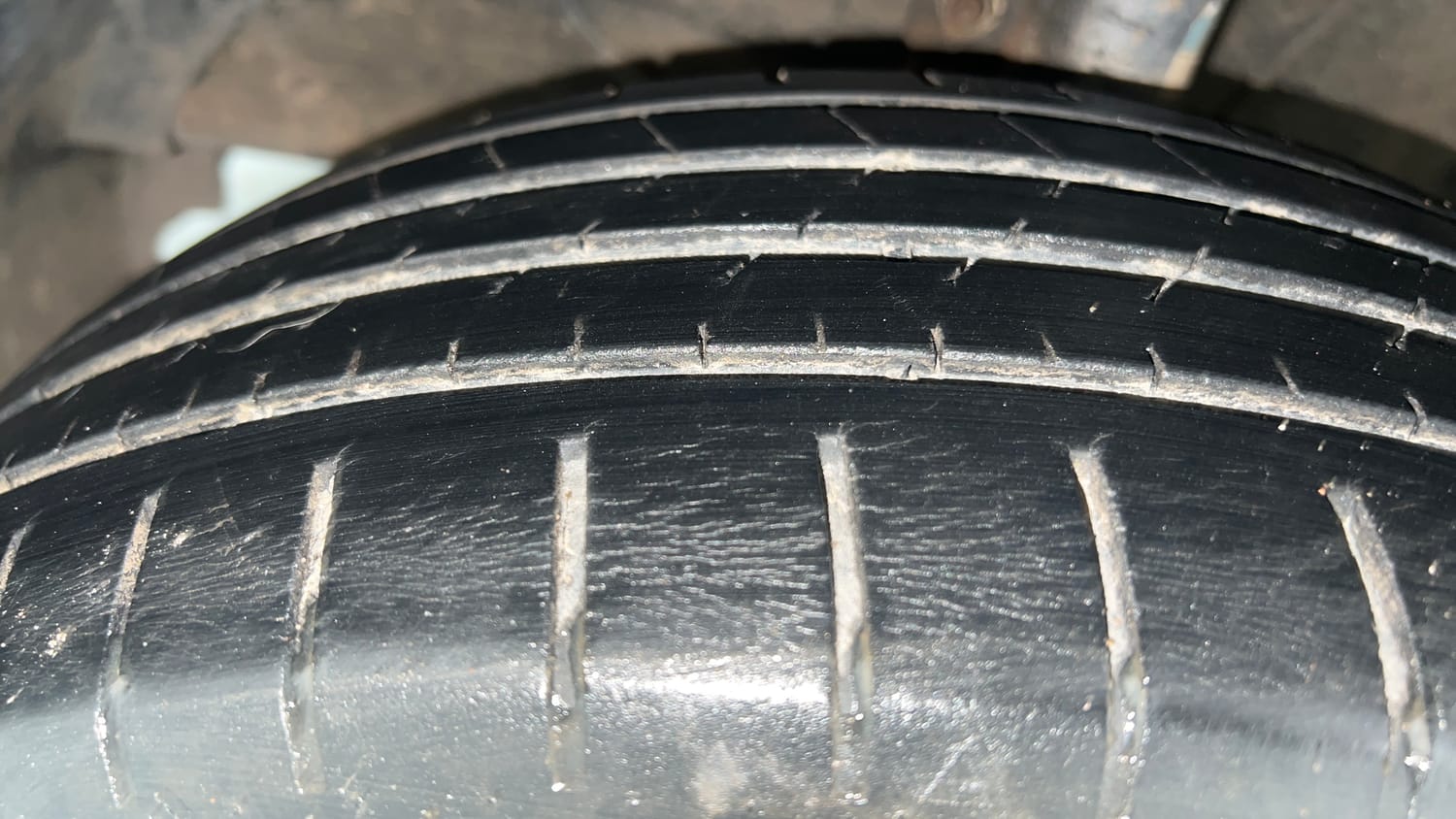 Used 2022 Maruti Suzuki Baleno Zeta Petrol Manual tyres LEFT FRONT TYRE TREAD VIEW