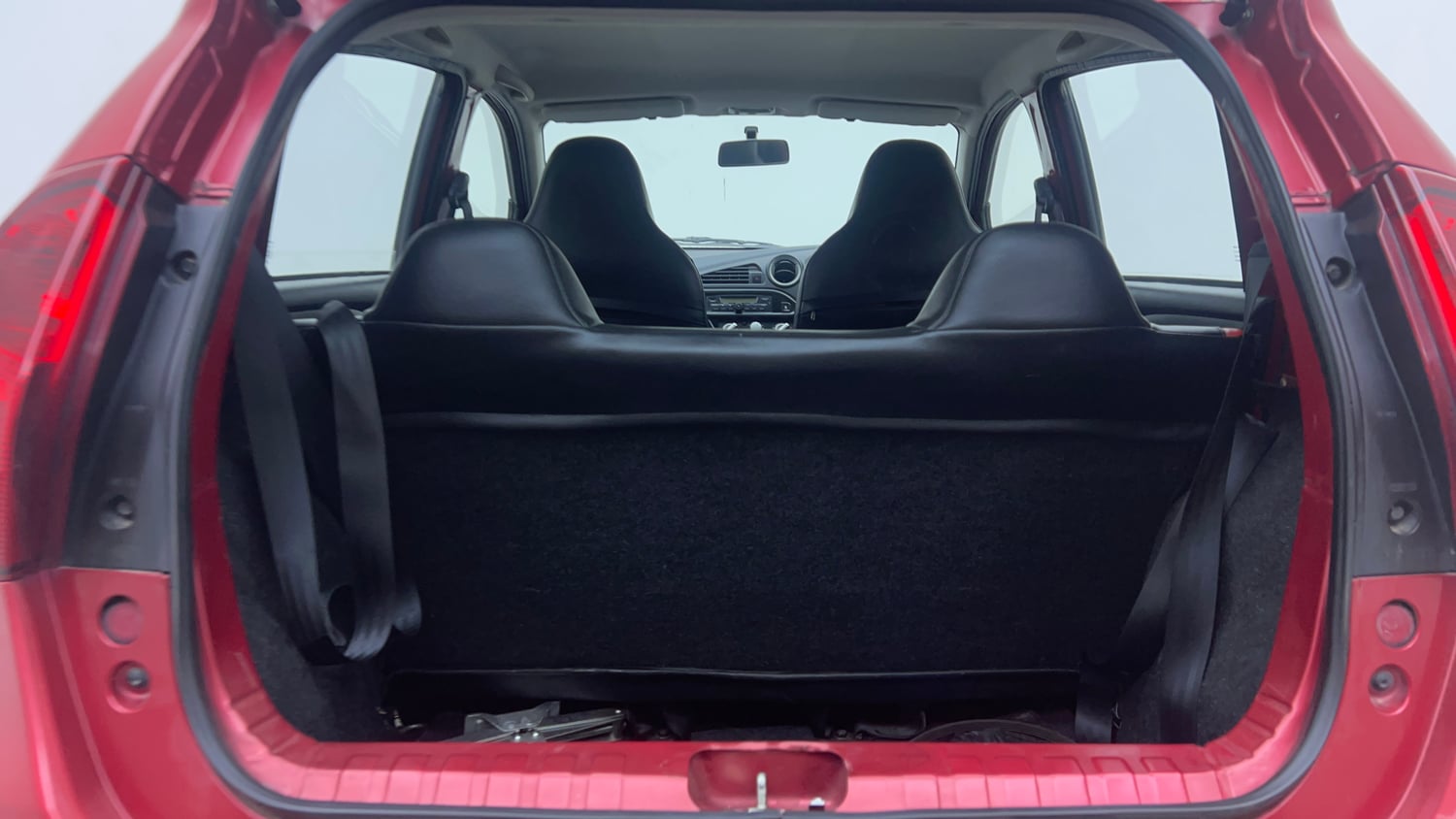 Used 2018 Datsun Redi-GO S 1.0 AMT Petrol Automatic interior DICKY INSIDE VIEW