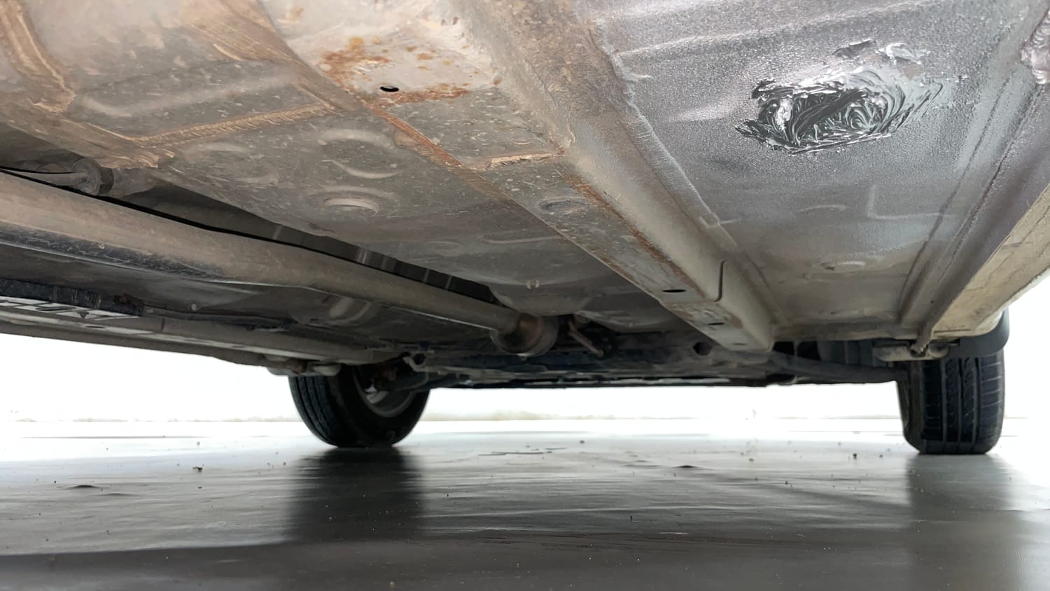 Used 2020 Hyundai Grand i10 Nios Sportz 1.2 Kappa VTVT Petrol Manual extra REAR RIGHT UNDERBODY VIEW