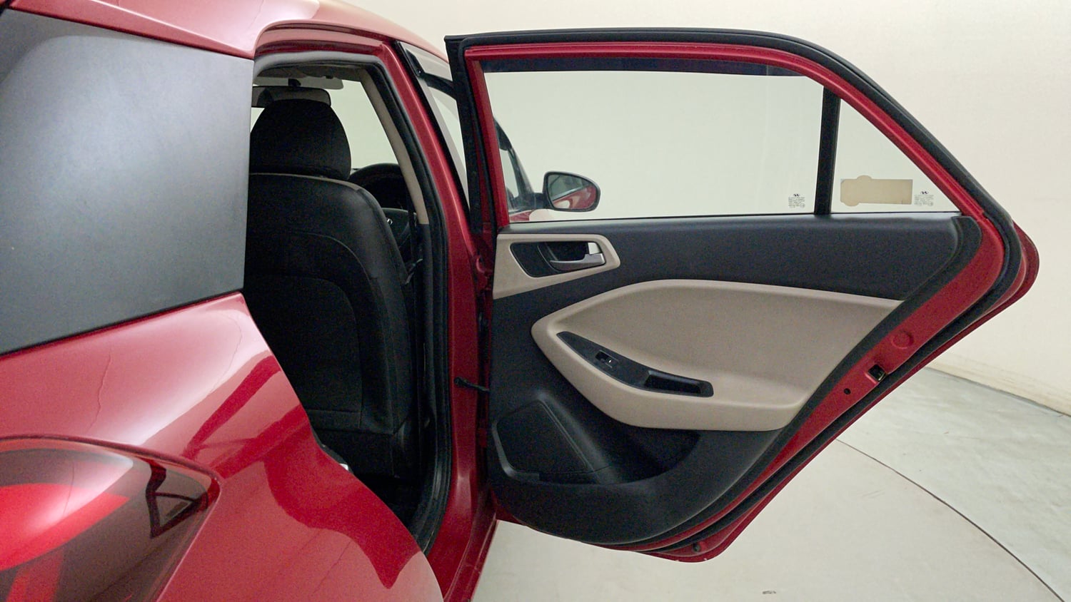 Used 2014 Hyundai Elite i20 Magna 1.2 Petrol Manual interior RIGHT REAR DOOR OPEN VIEW