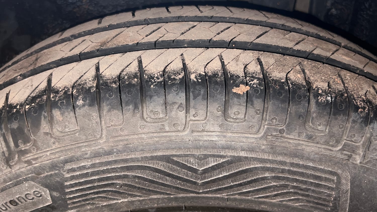 Used 2015 Maruti Suzuki Swift Dzire VXI Petrol Manual tyres LEFT REAR TYRE TREAD VIEW